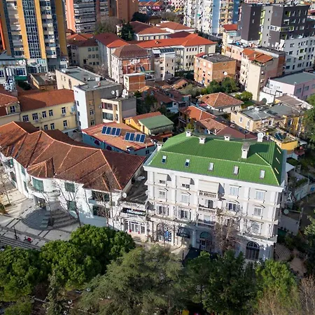 Appartamento Kevin's 103 - Tirana, Albania *