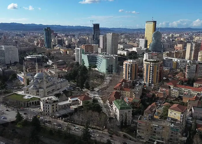 Kevin's 103 - Tirana, Albania 地拉那